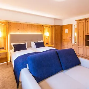 3* Hotel Landhaus Strobl Am See